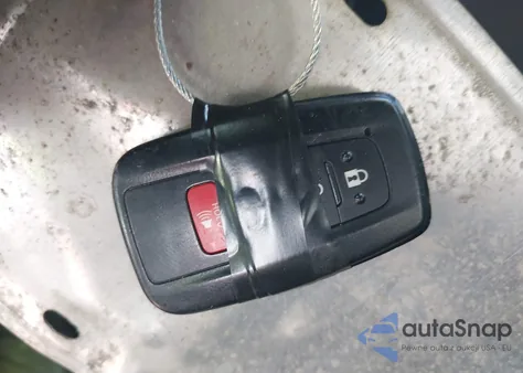 2022 Toyota Highlander Xle z USA, uszkodzony, nr VIN 5TDGZRAH3NS100935